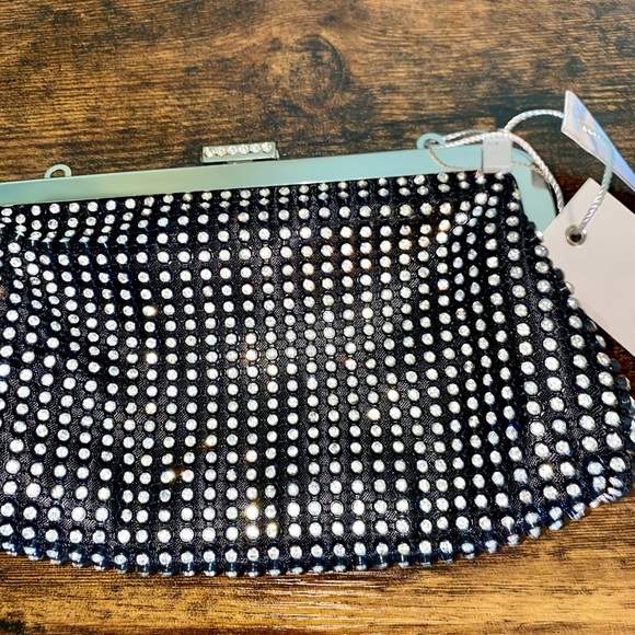 COPY - Brand new with tag.. crystal clutch purse - Picture 5 of 10